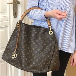 ✨BEAUTIFUL ✨Artsy mm handle Louis Vuitton